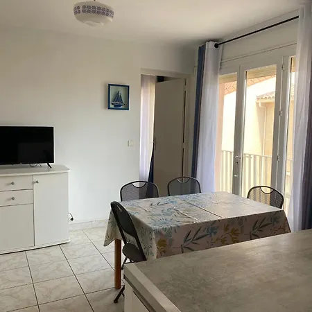 Au Centre-ville - Proche De La Apartment